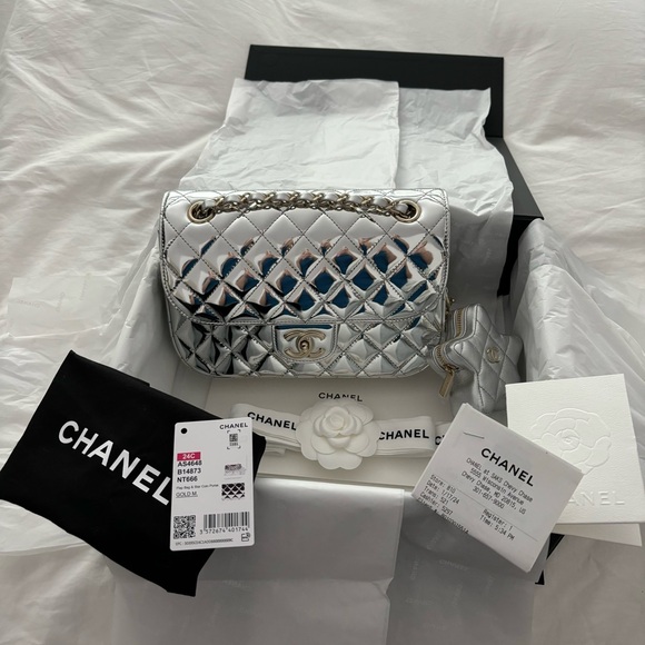NWT 🖤 CHANEL 24C Silver Mirrored Metallic Medium Star Charm Flap Bag - Picture 5 of 16